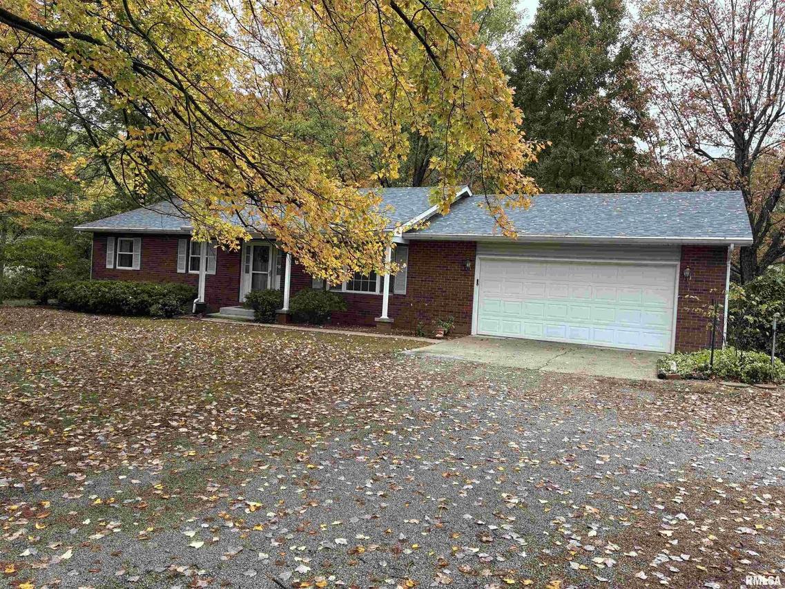 14768 N Harmony Ln., Mt Vernon, IL 62864