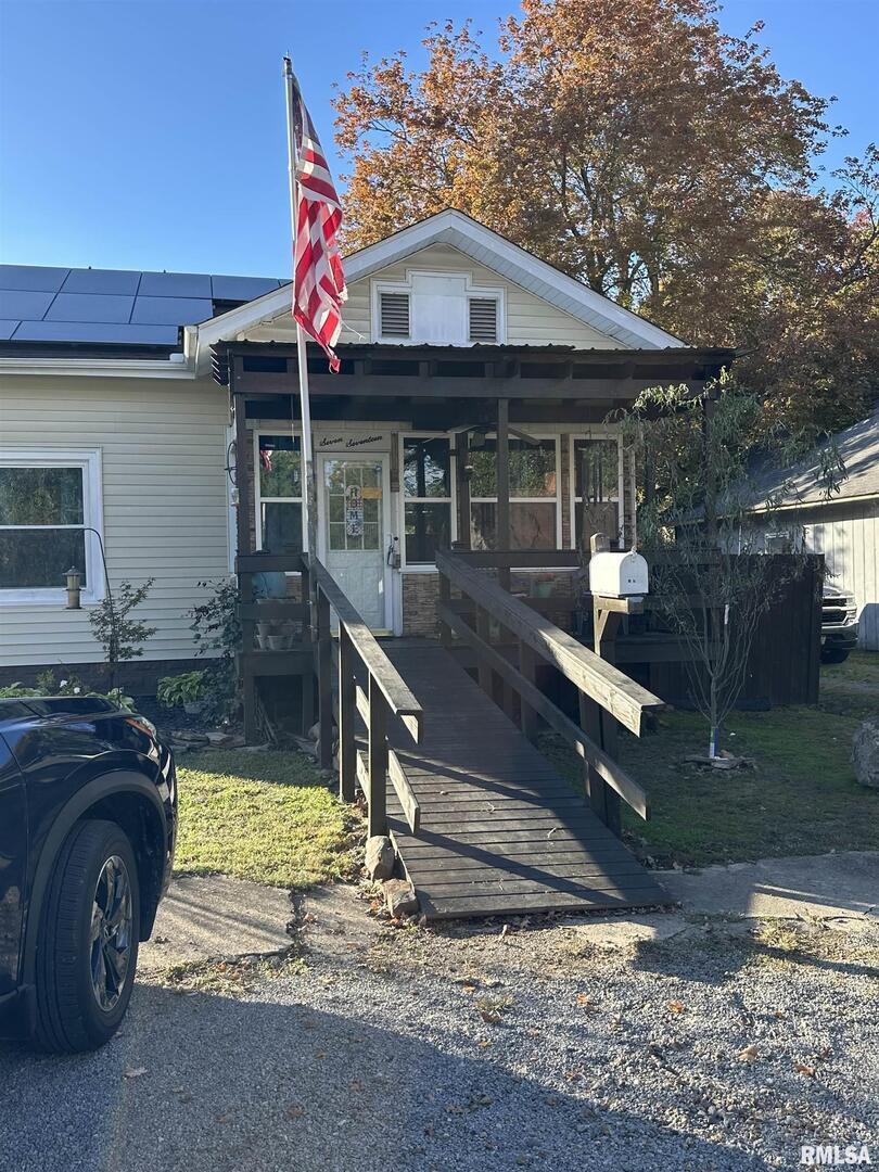 717 S 18th St., Herrin, IL 62948