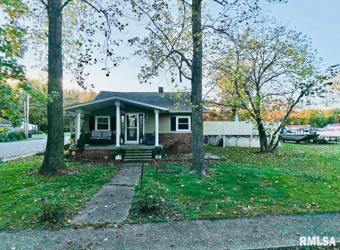 601 Franklin Ave., West Frankfort, IL 62896