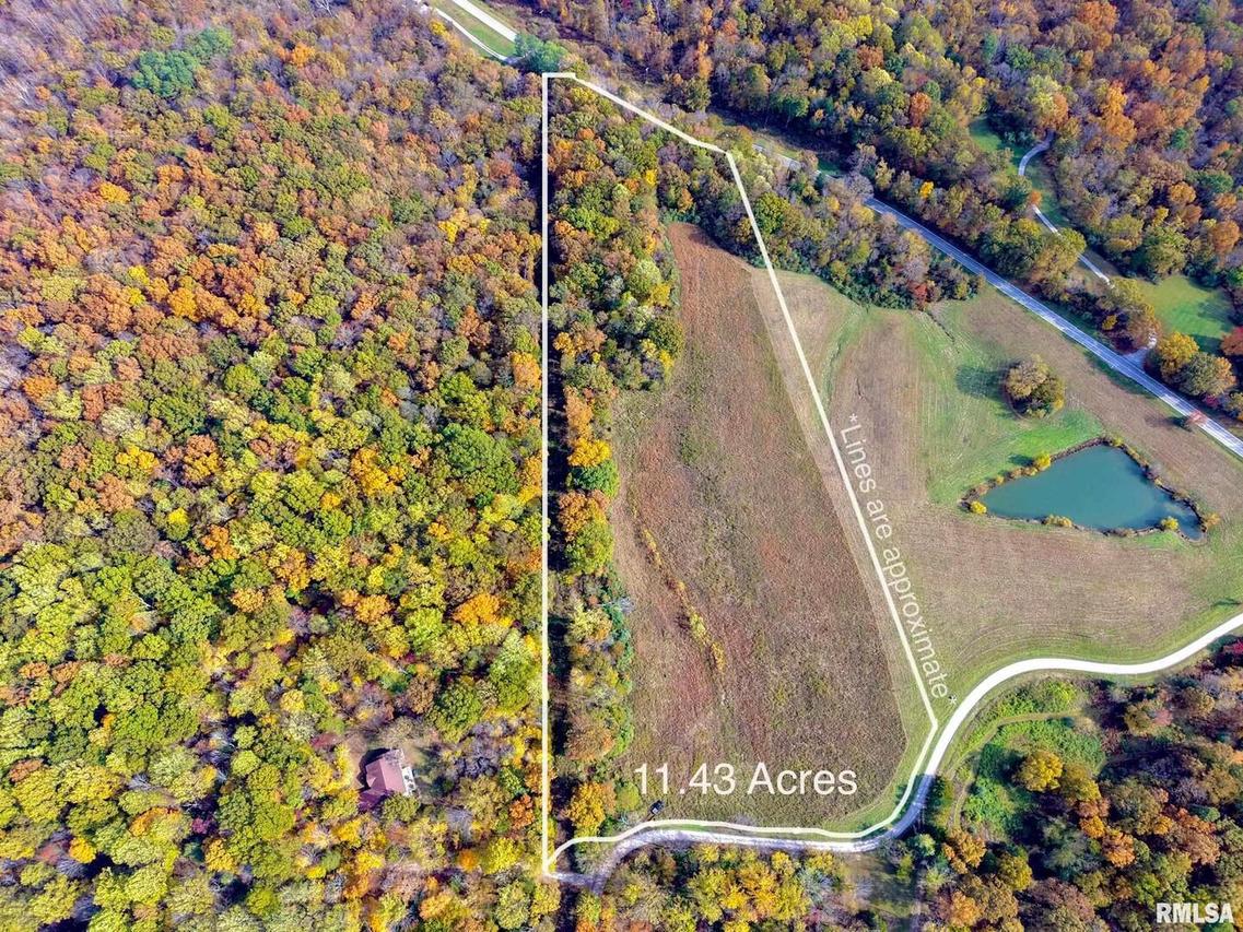 1143 N County Line Rd., Cobden, IL 62920