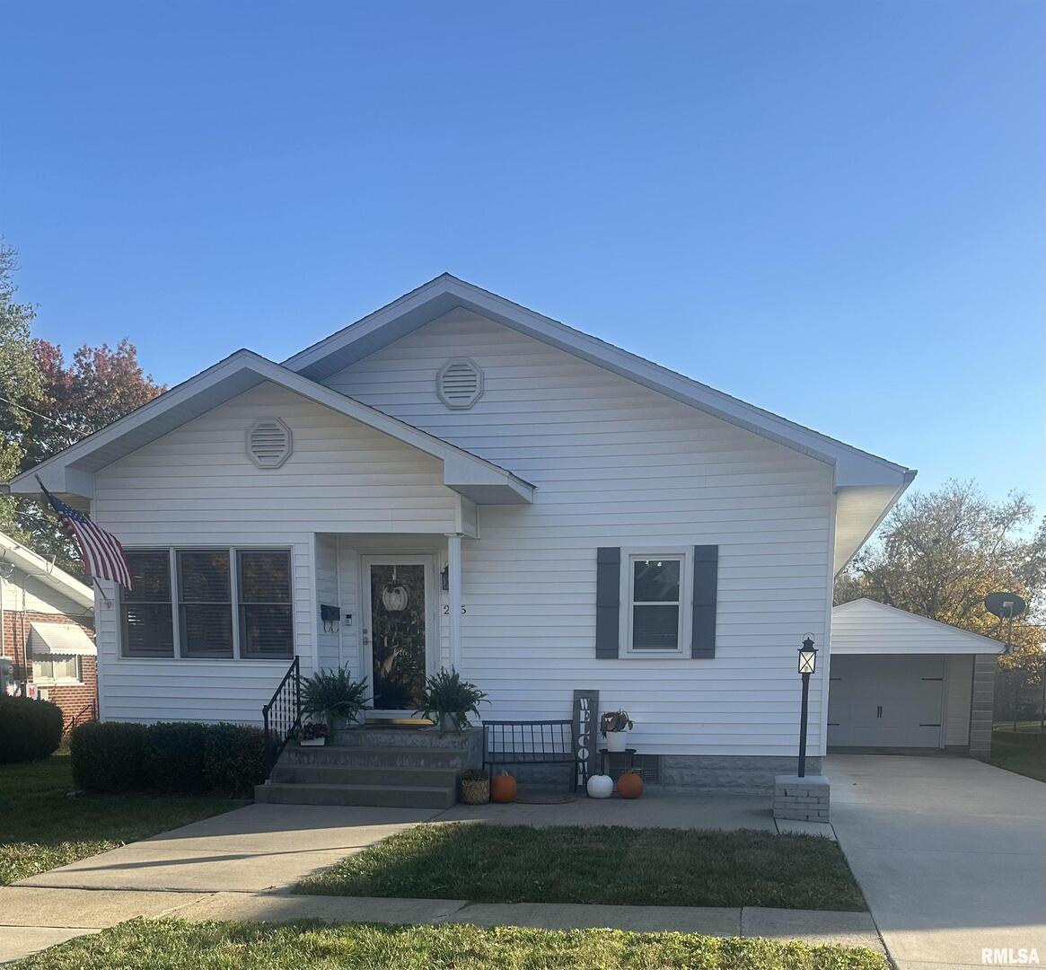 2125 Dewey St St., Murphysbor, IL 62966