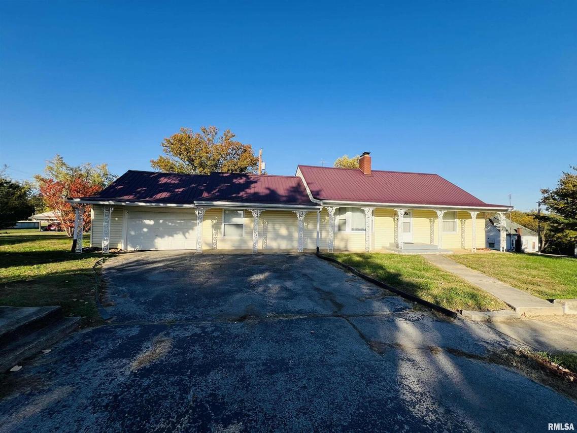 321 N Calhoun St., Equality, IL 62934