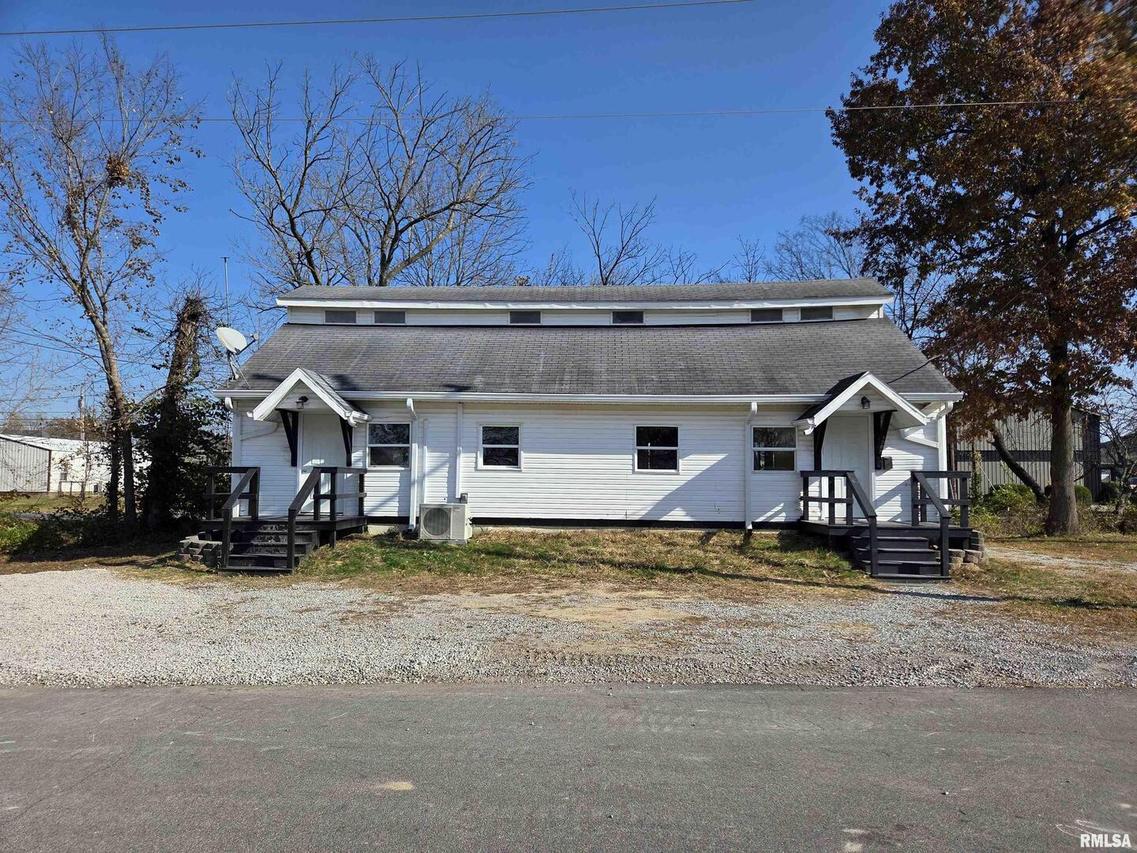 1207 N Market St., Marion, IL 62959