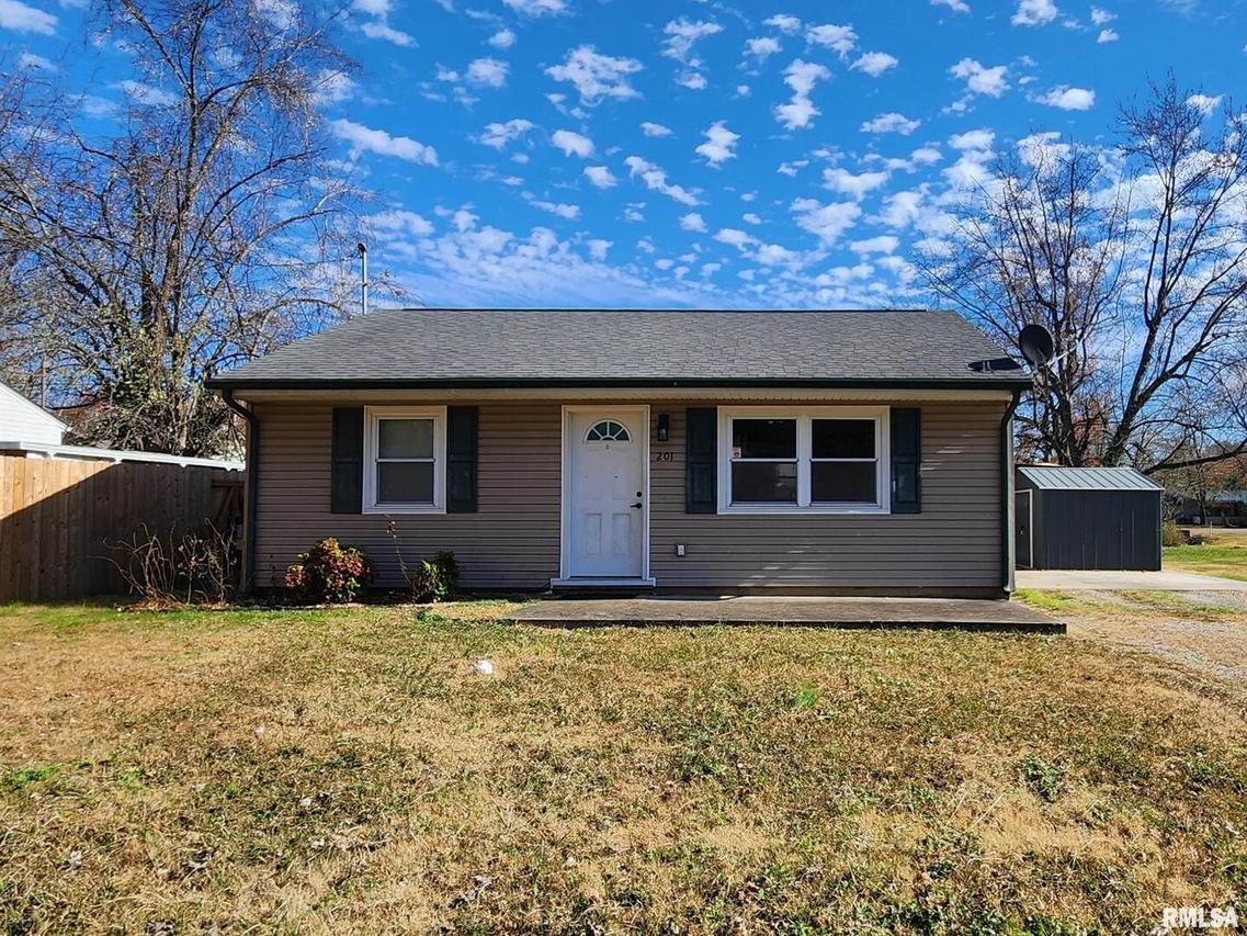 201 Lindsey Ave., Metropolis, IL 62960