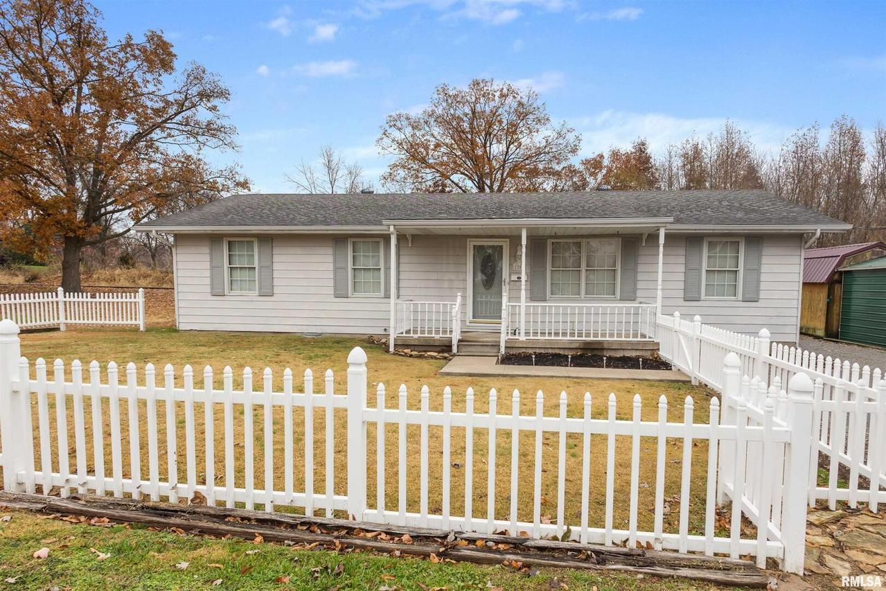 1200 Academy St., Eldorado, IL 62930