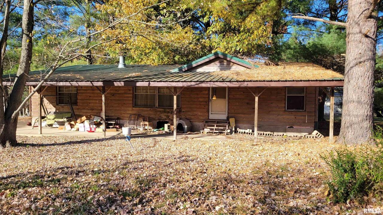 2417 W Cherry St., Herrin, IL 62948