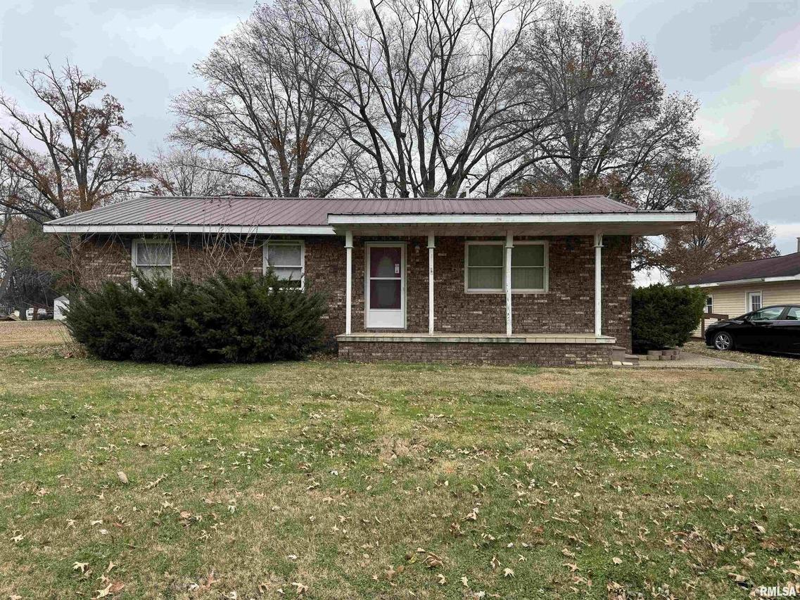 8424 Bolen Store Rd., Thompsonville, IL 62890