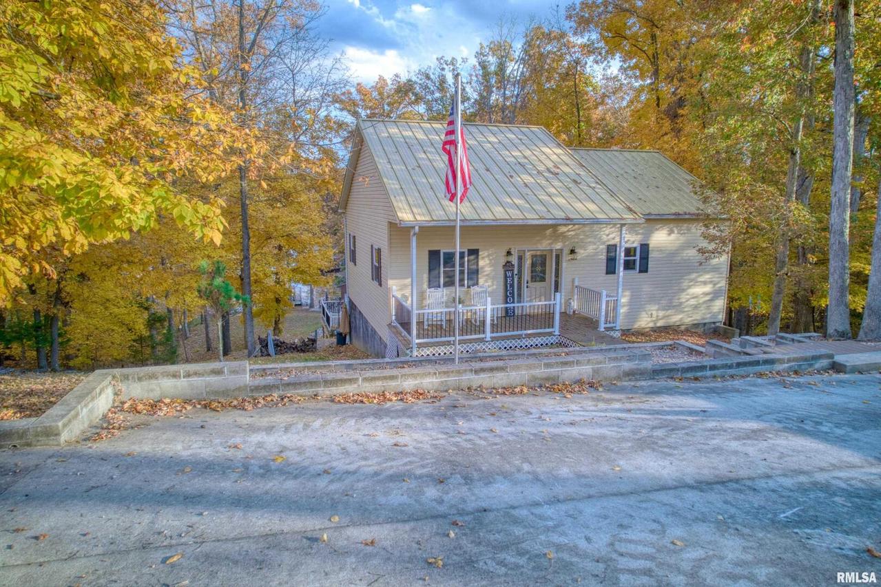 1415 S Lakeshore Dr., Goreville, IL 62939