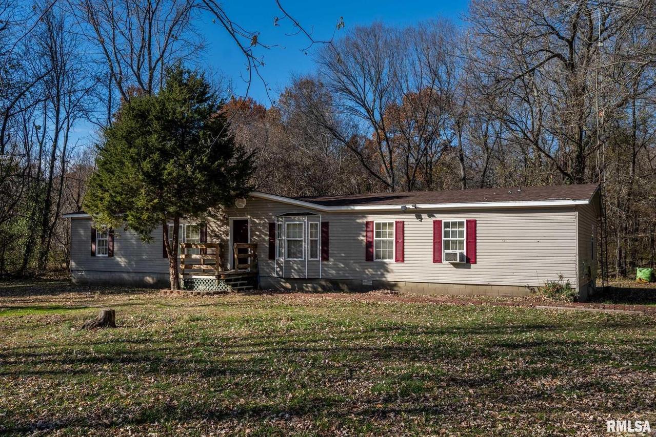 4543 Harvey St., Coello, IL 62825