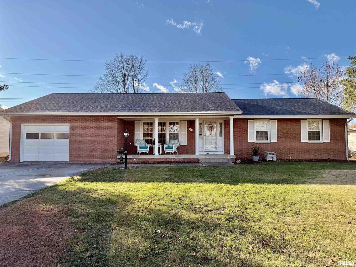 540 Meadowbrook Ln., Centralia, IL 62801
