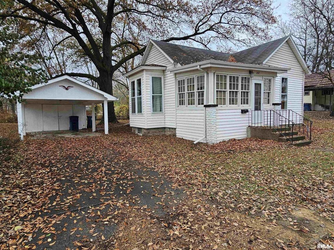 207 N 8th St., Mt Vernon, IL 62864