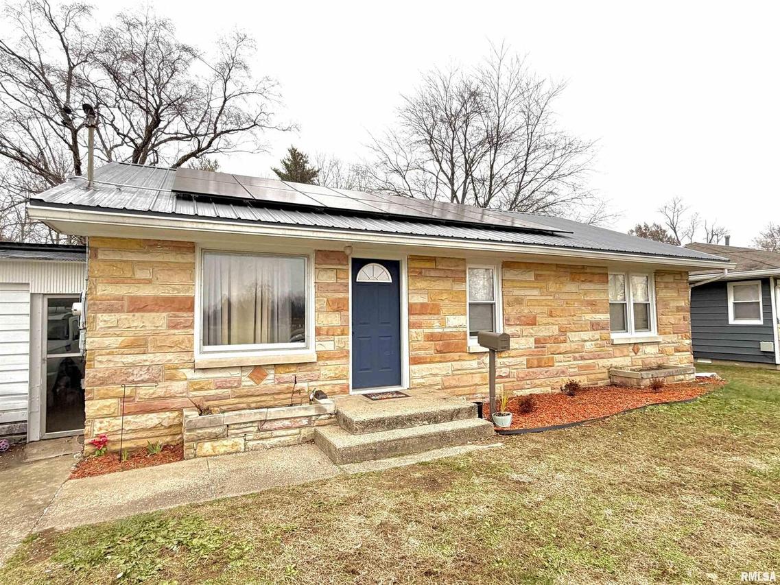 904 W Elm St., Olney, IL 62450