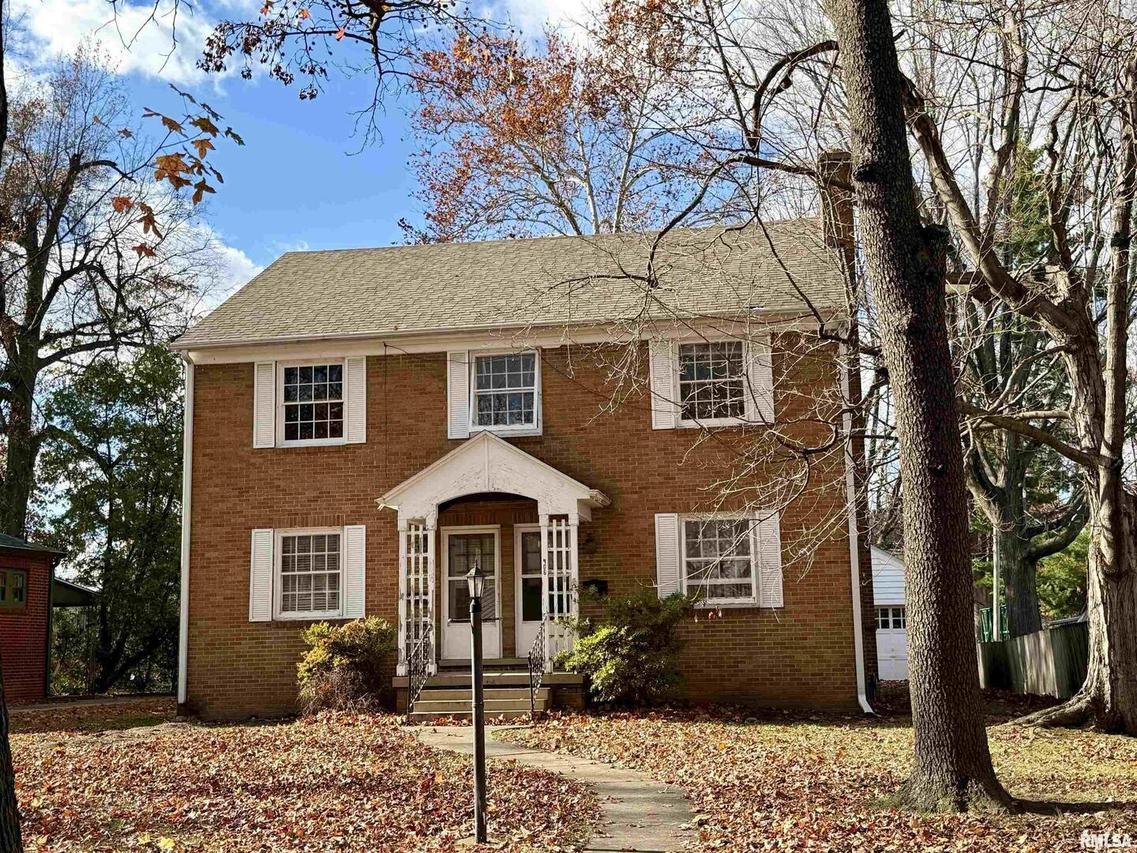 406 Cedar St., Centralia, IL 62801