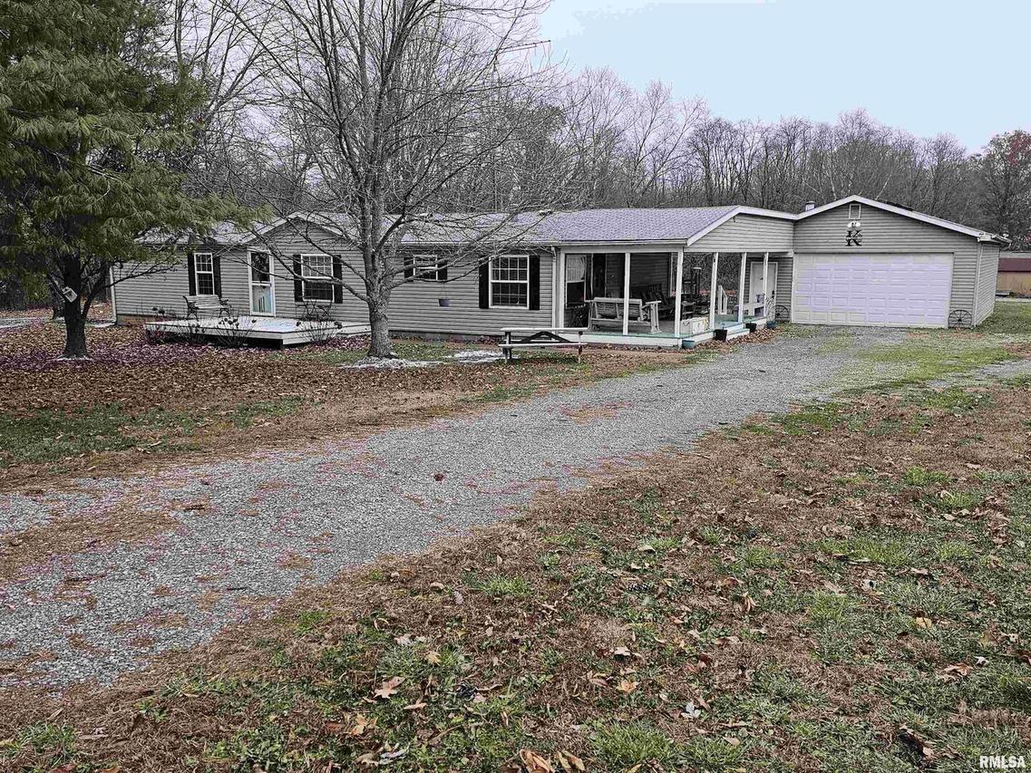 18266 E Liberty Rd., Opdyke, IL 62872