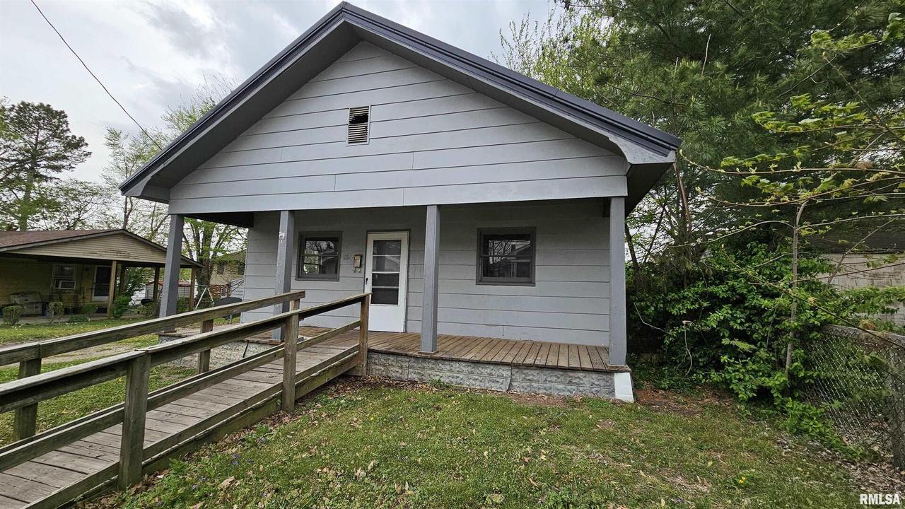 202 S Liberty St., Marion, IL 62959