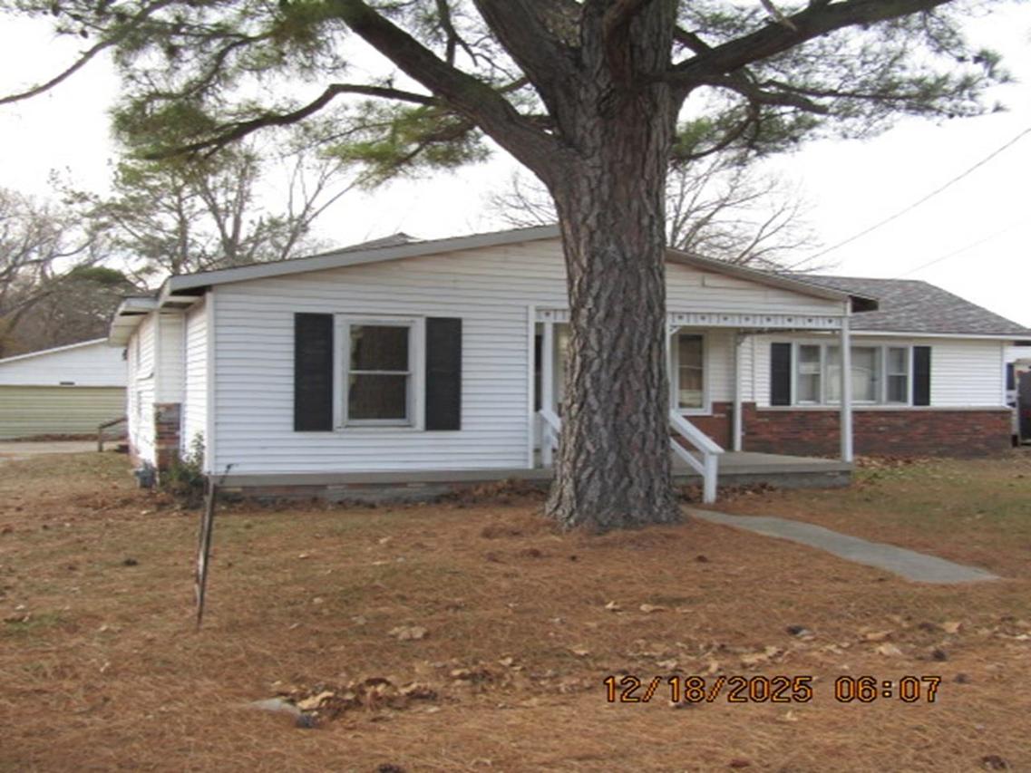 903 S Odle St., West Frankfort, IL 62896