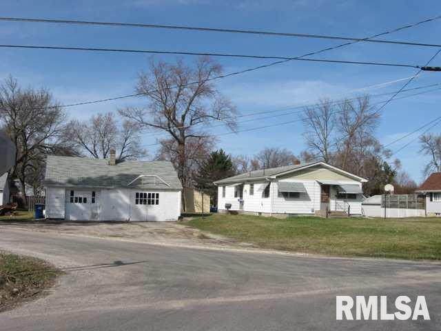 423 13th Ave., Silvis, IL 61282