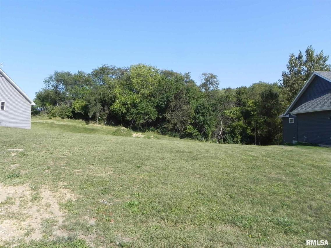 1709 E 6th St. #A, Coal Valley, IL 61240