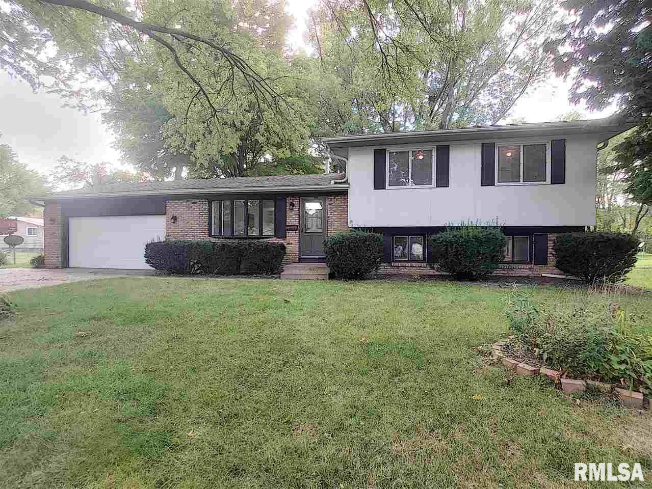 2339 4th St. #A, East Moline, IL 61244