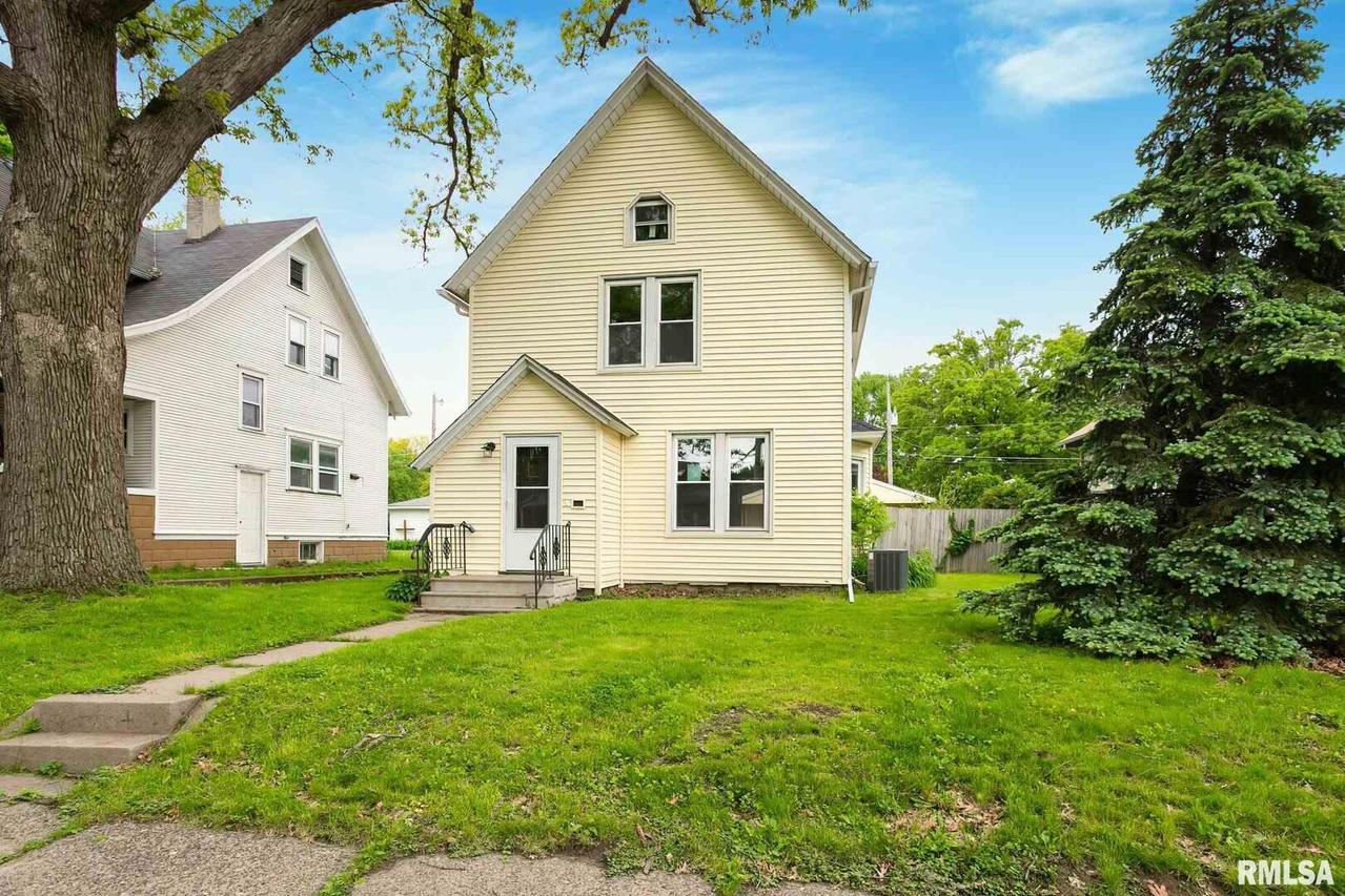 2307 11th Ave. #A, Moline, IL 61265