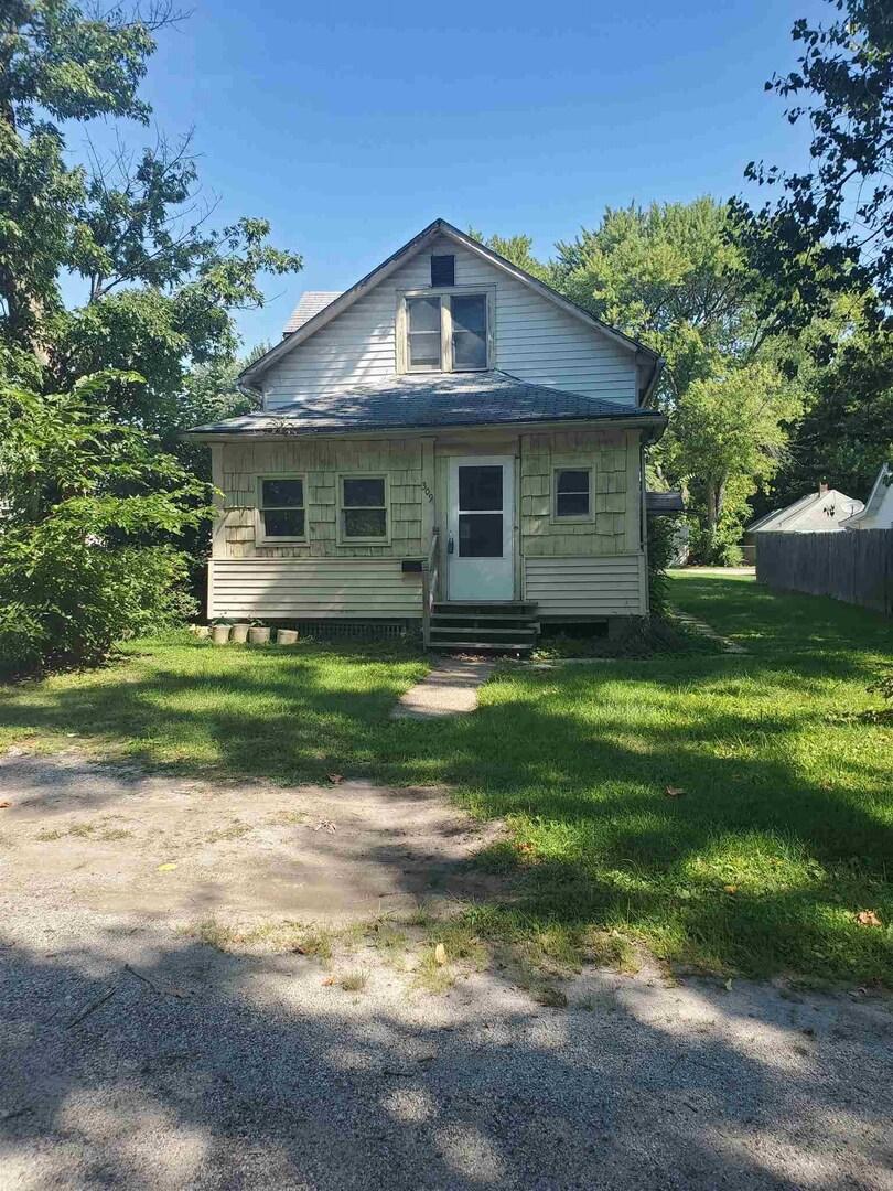 309 24th Ave., East Moline, IL 61244