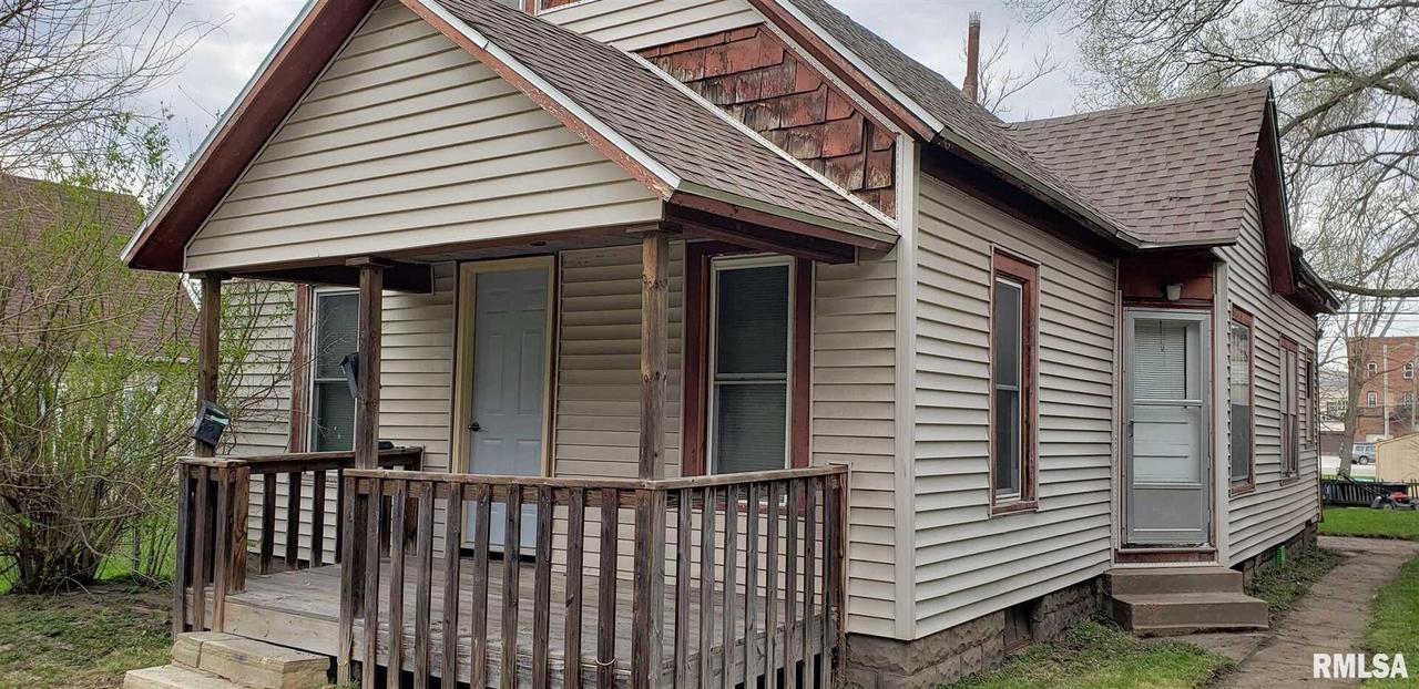 837 17th Ave., East Moline, IL 61244