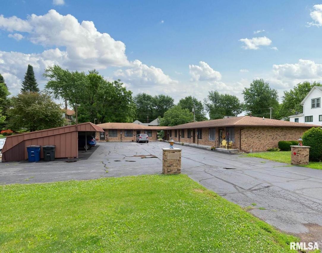 1313 4th St., Orion, IL 61273