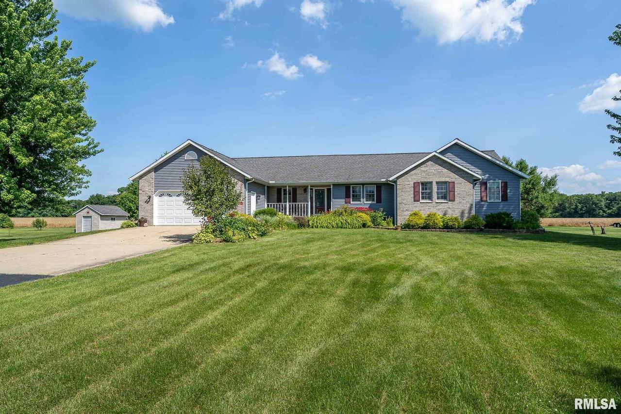 20762 Cattail Rd., Fulton, IL 61252