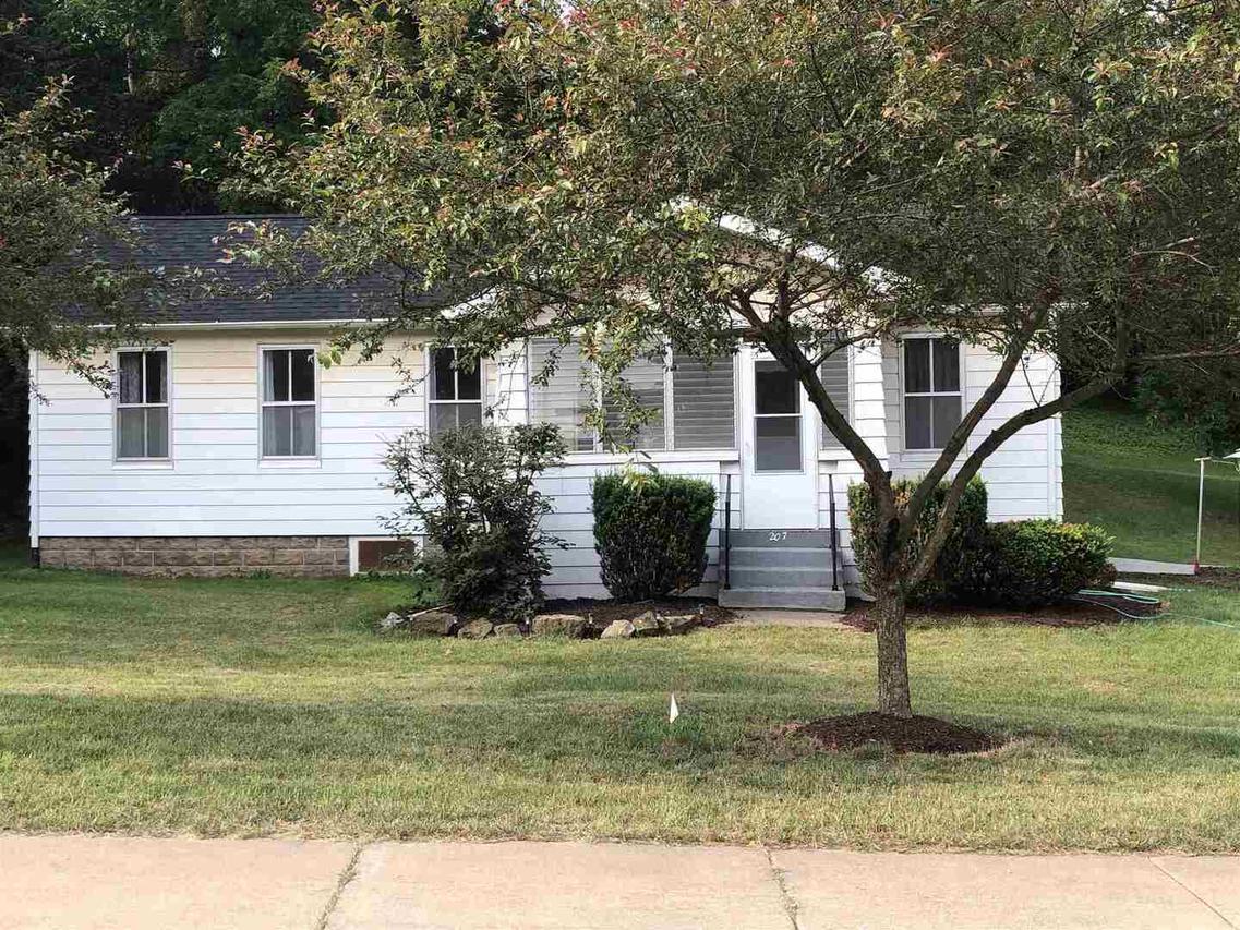 207 E 23rd Ave., Coal Valley, IL 61240