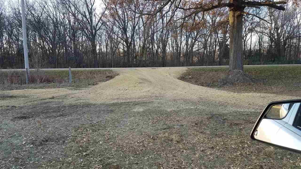 15600 Waller Rd., Fulton, IL 61252