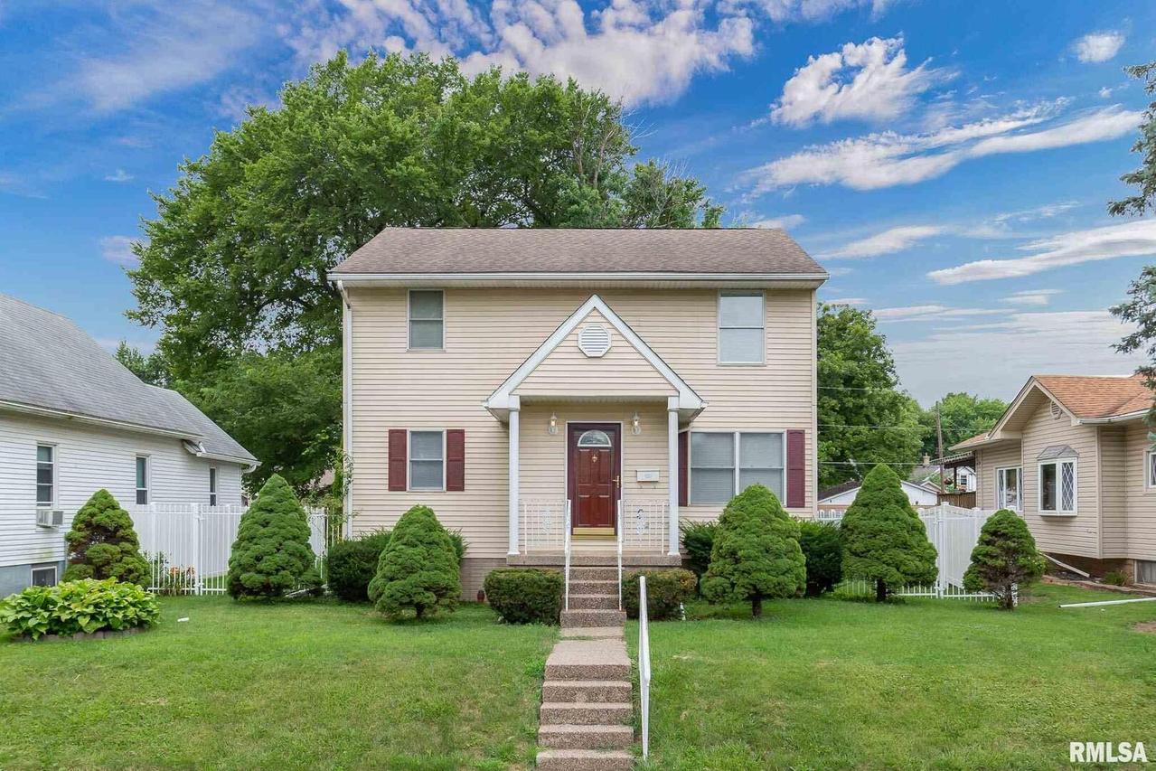 1316 36th St., Rock Island, IL 61201