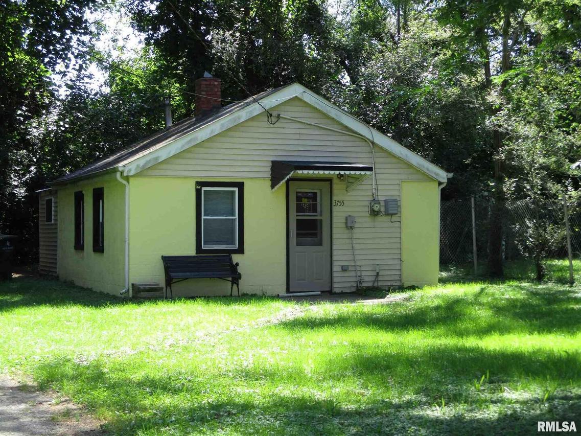 3755 5th St., Rock Island, IL 61201