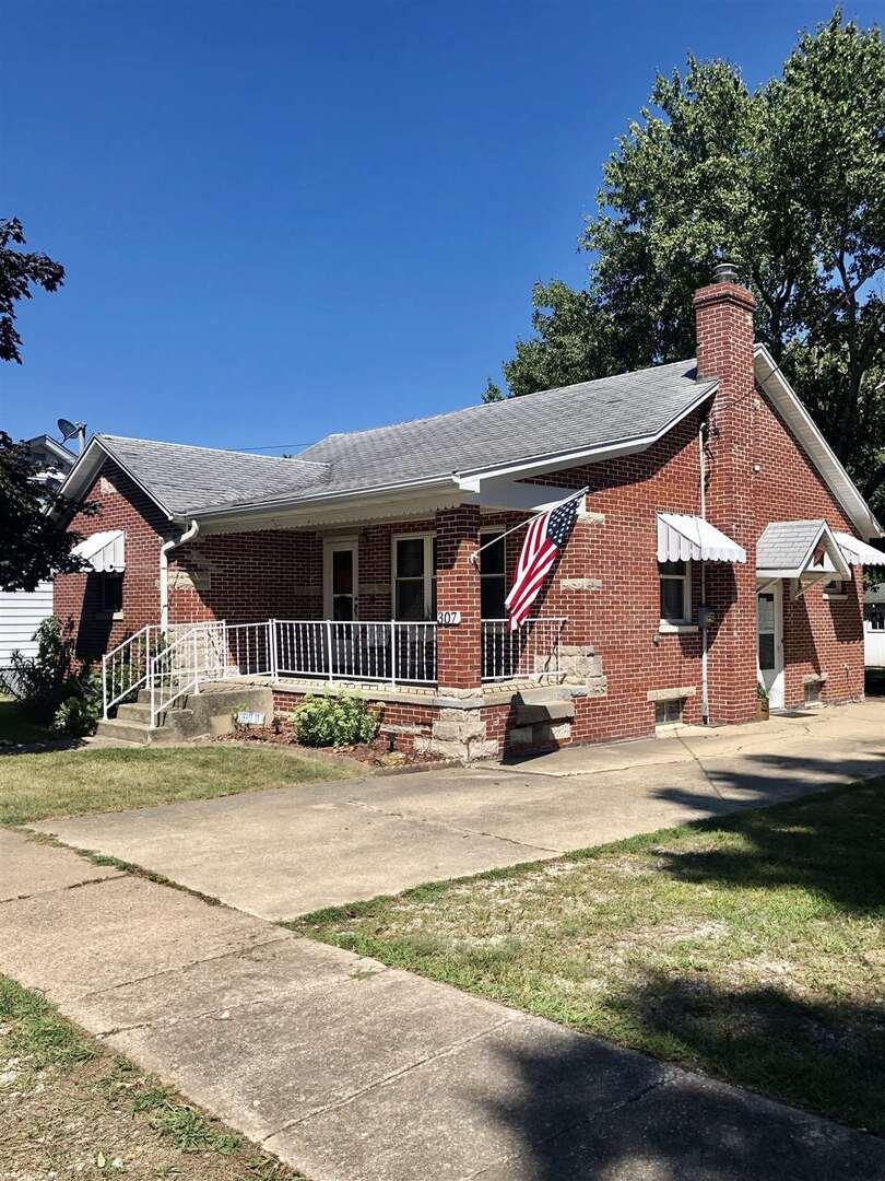 307 S Depot St., Annawan, IL
