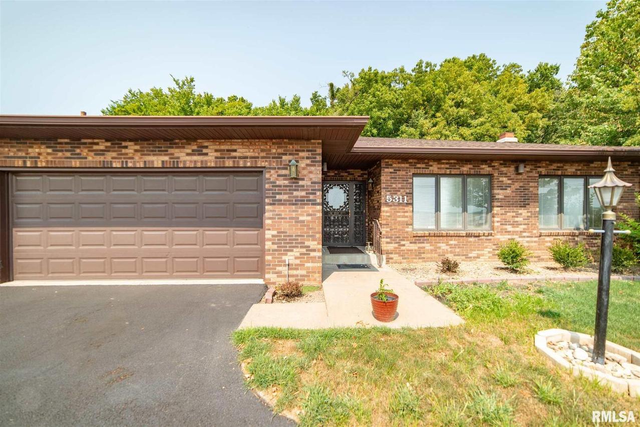 5311 38th Ave., Moline, IL 61265