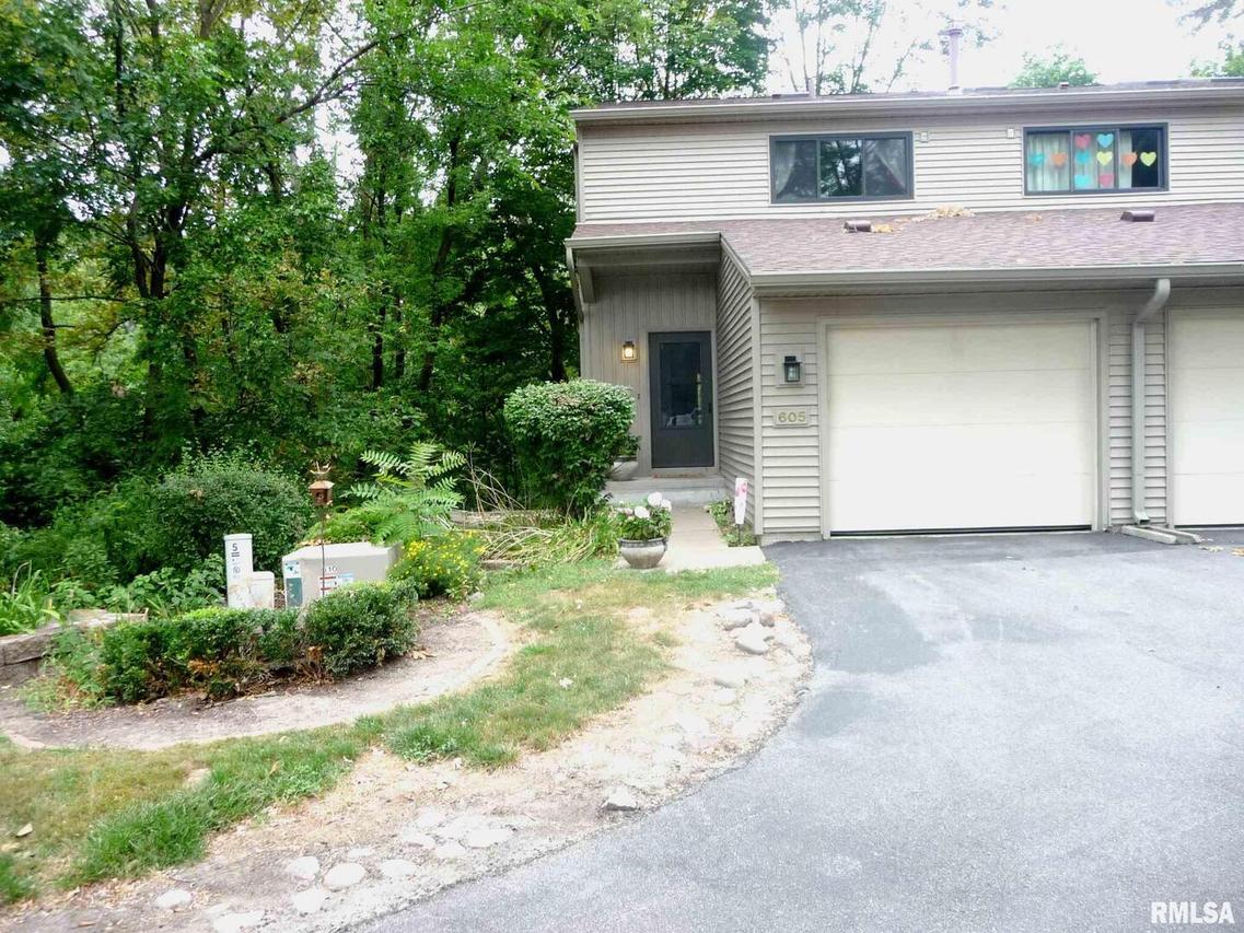 2809 12th Ave., Rock Island, IL 61201