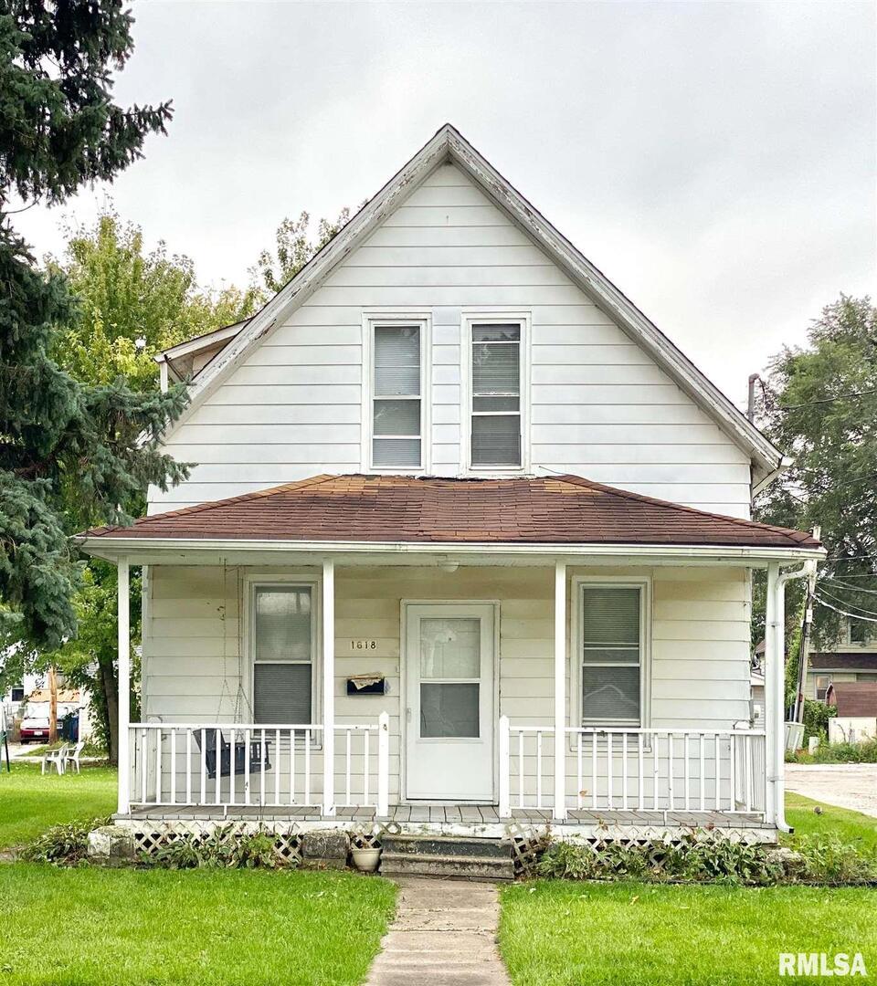1618 19th Ave., Moline, IL 61265