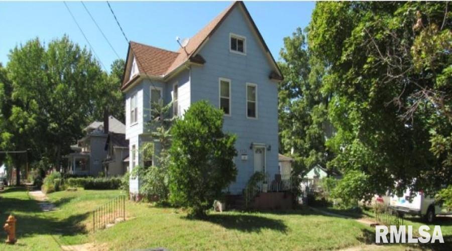 2531 7th Ave., Moline, IL 61265