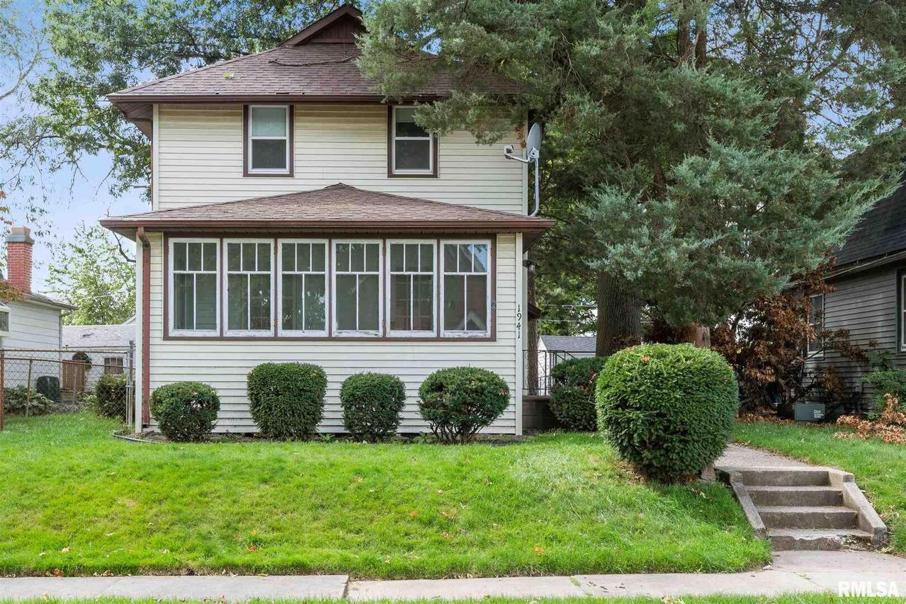 1941 23rd St. #A, Moline, IL 61265