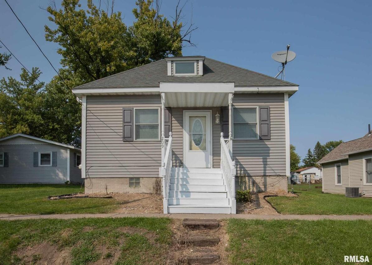 209 3rd St., Sherrard, IL 61281
