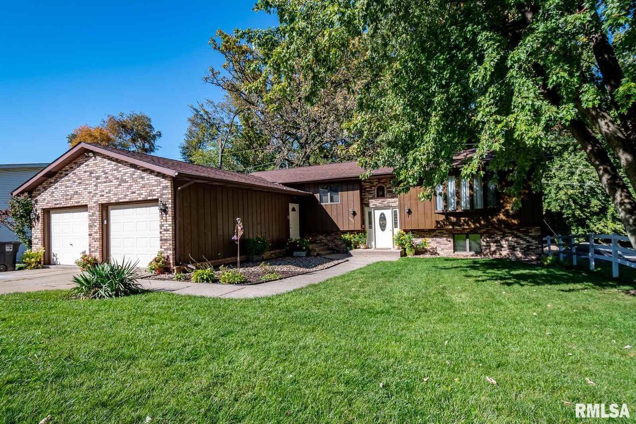 5409 28th Ave., Moline, IL 61265