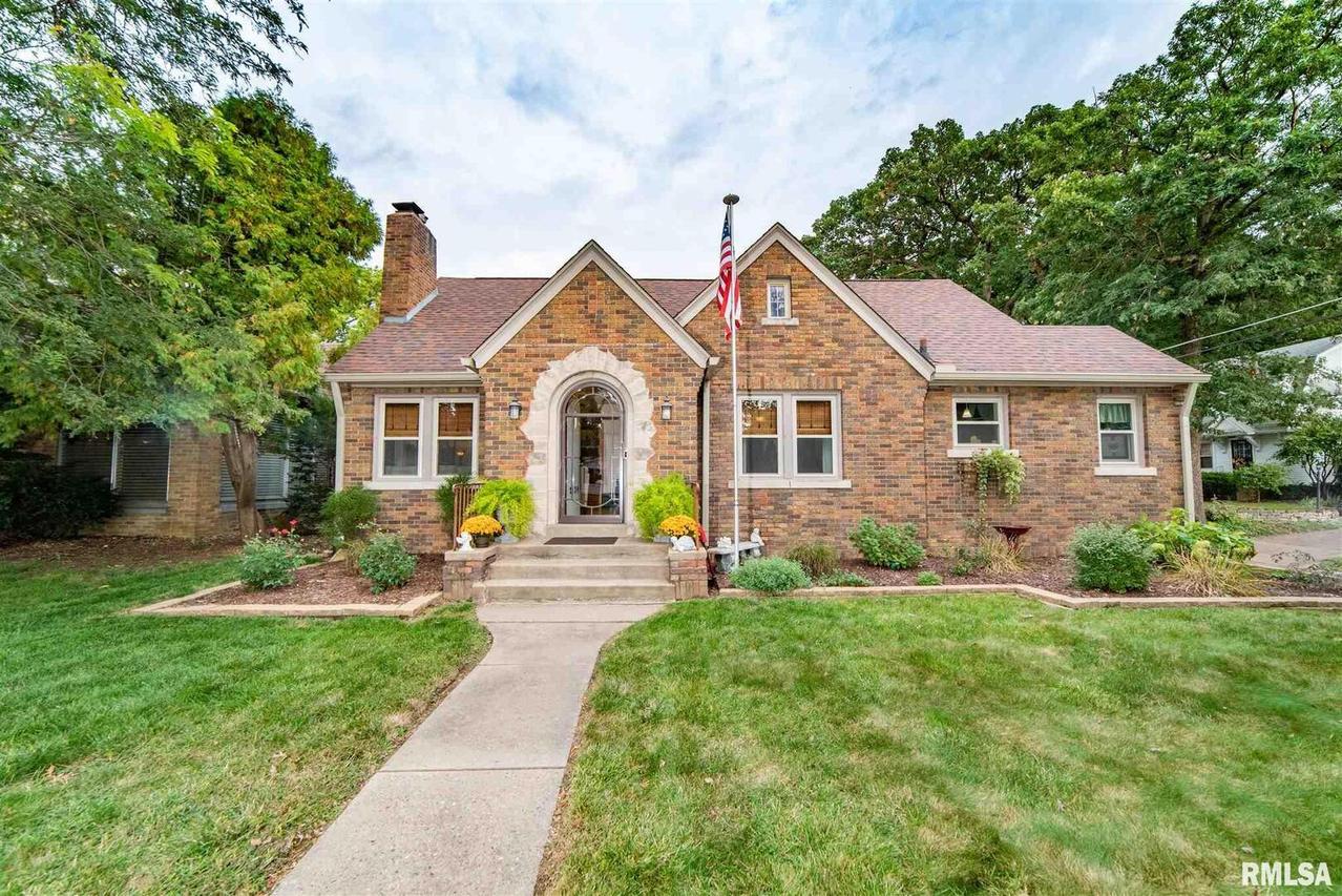 2139 29th St., Rock Island, IL 61201