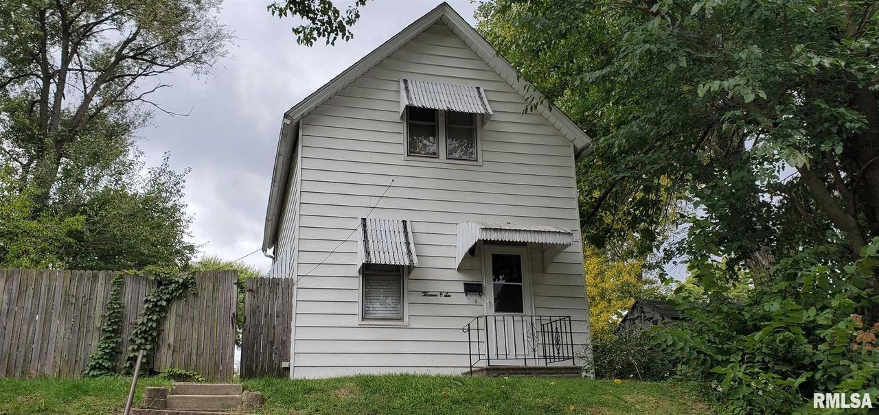 1306 26th St., Rock Island, IL 61201