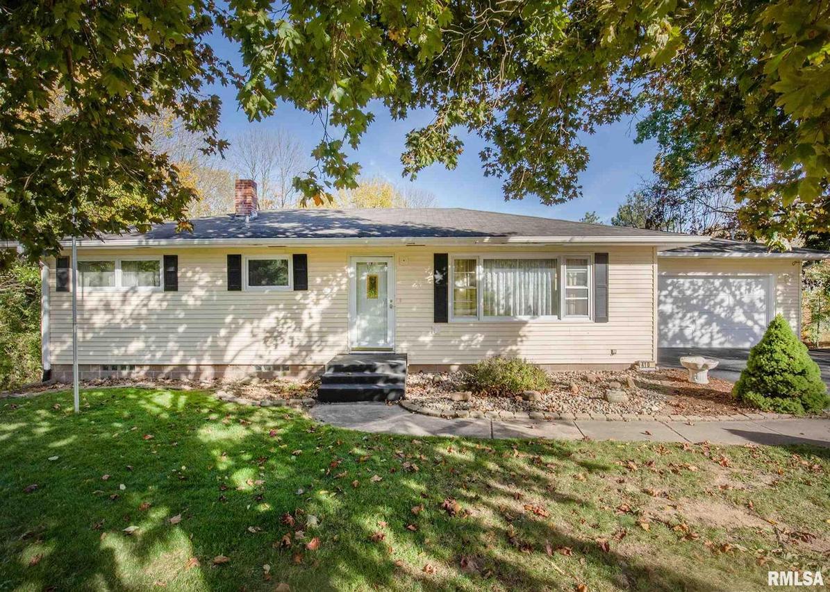 410 Main Ave., Matherville, IL 61263