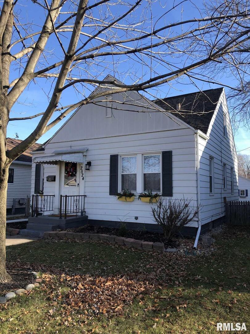 2524 7th St., East Moline, IL 61244