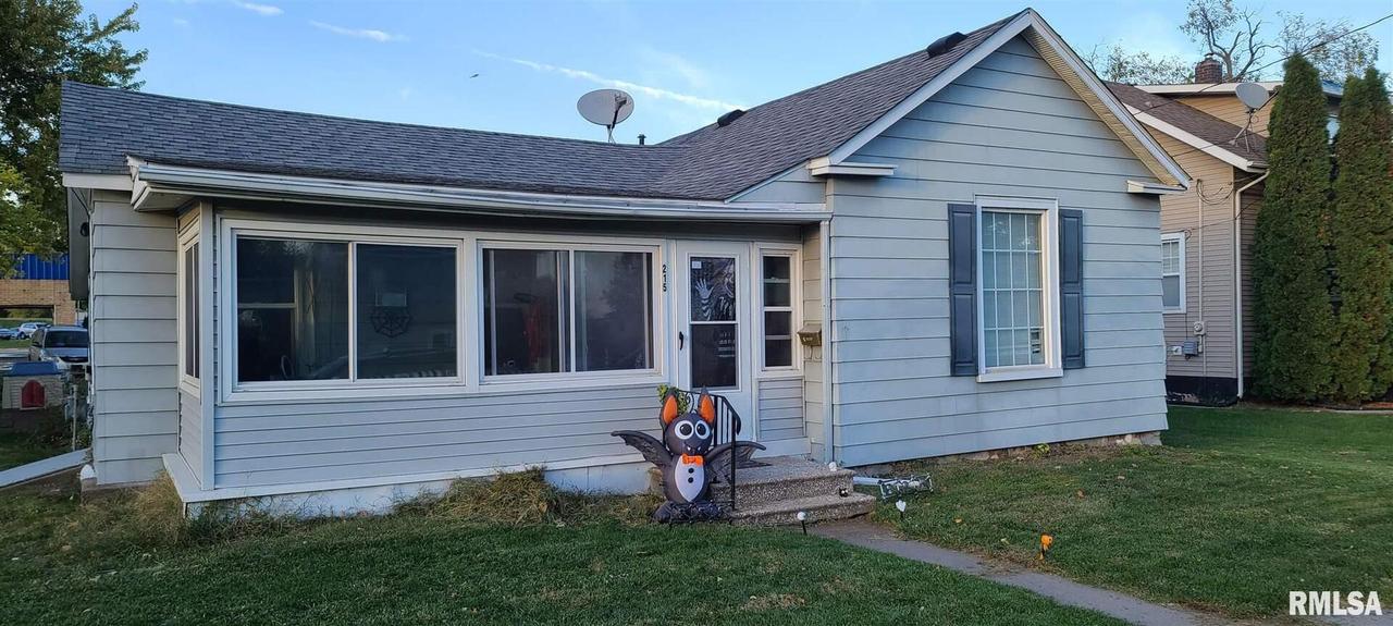 215 E 2nd Ave., Milan, IL 61264