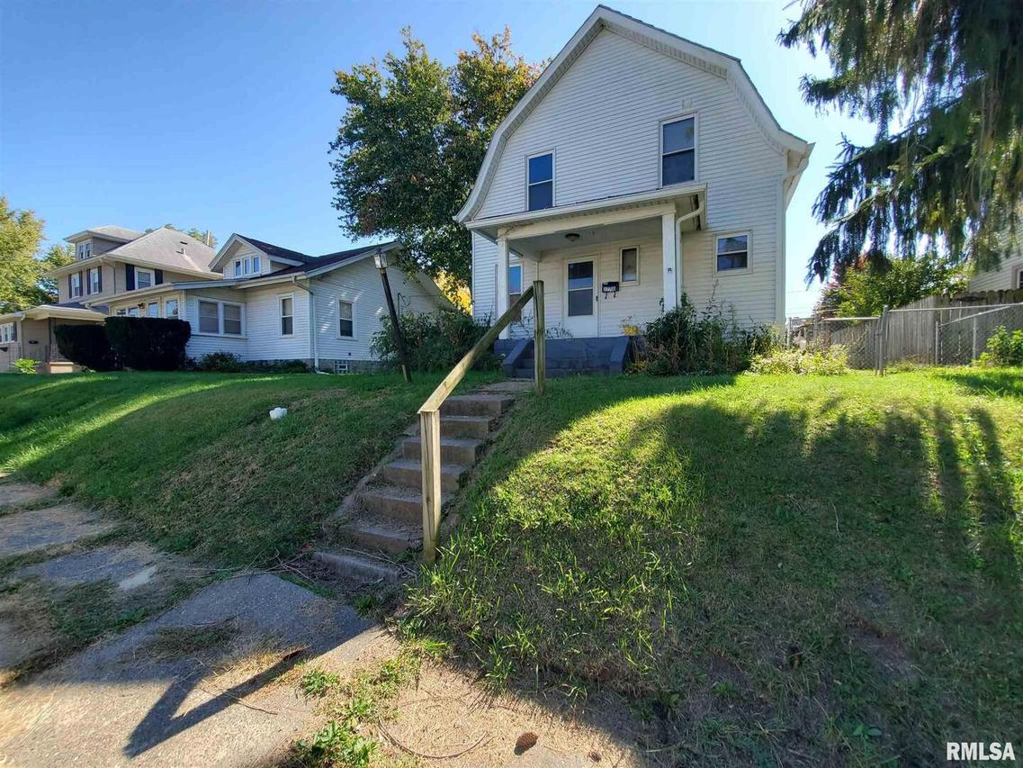 2750 11th Ave., Moline, IL 61265