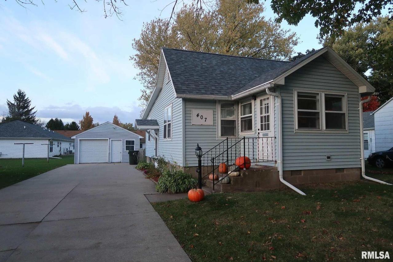 407 E Chestnut St., Geneseo, IL 61254