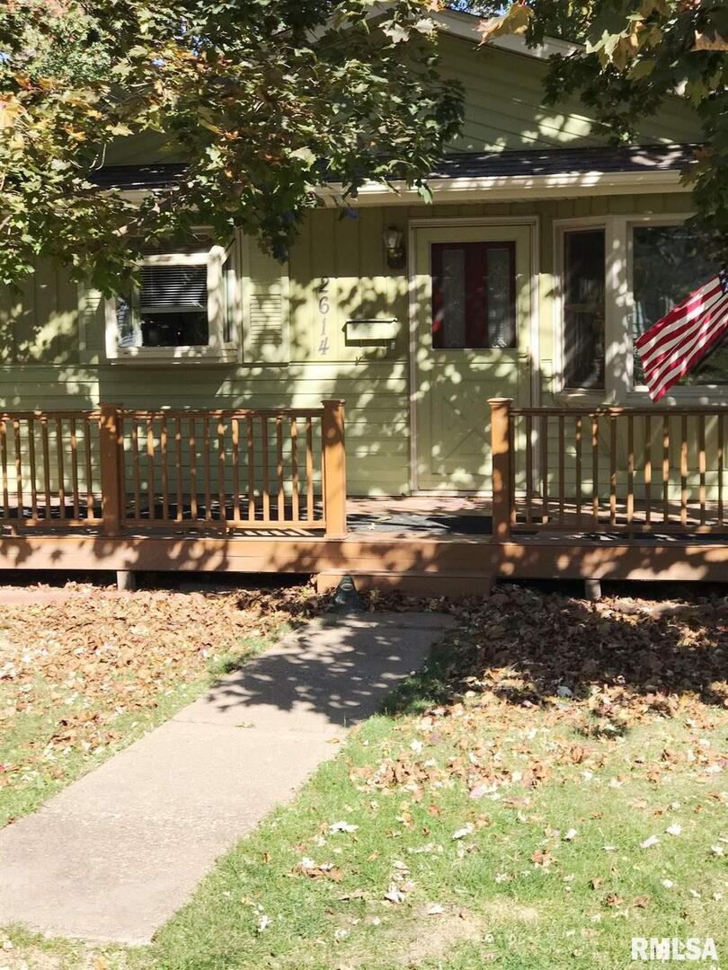 2614 2nd Street Ct., East Moline, IL 61244
