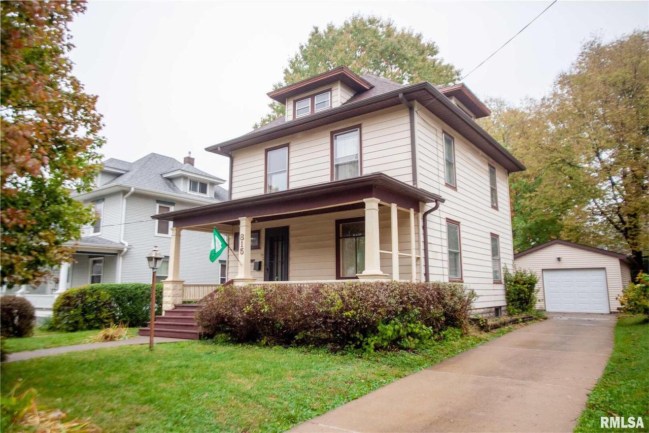 815 43rd St., Rock Island, IL 61201