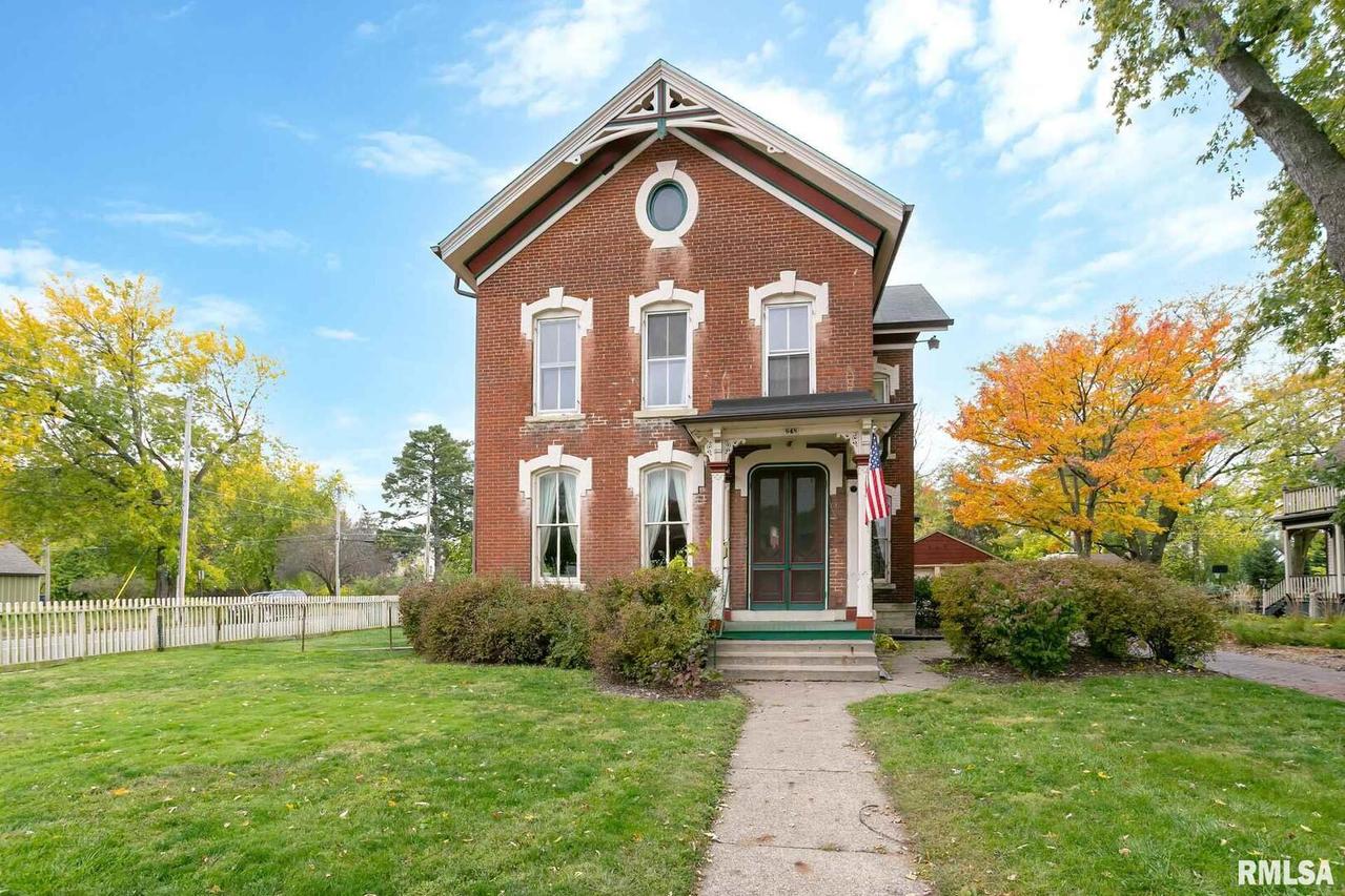 848 20th St., Rock Island, IL 61201